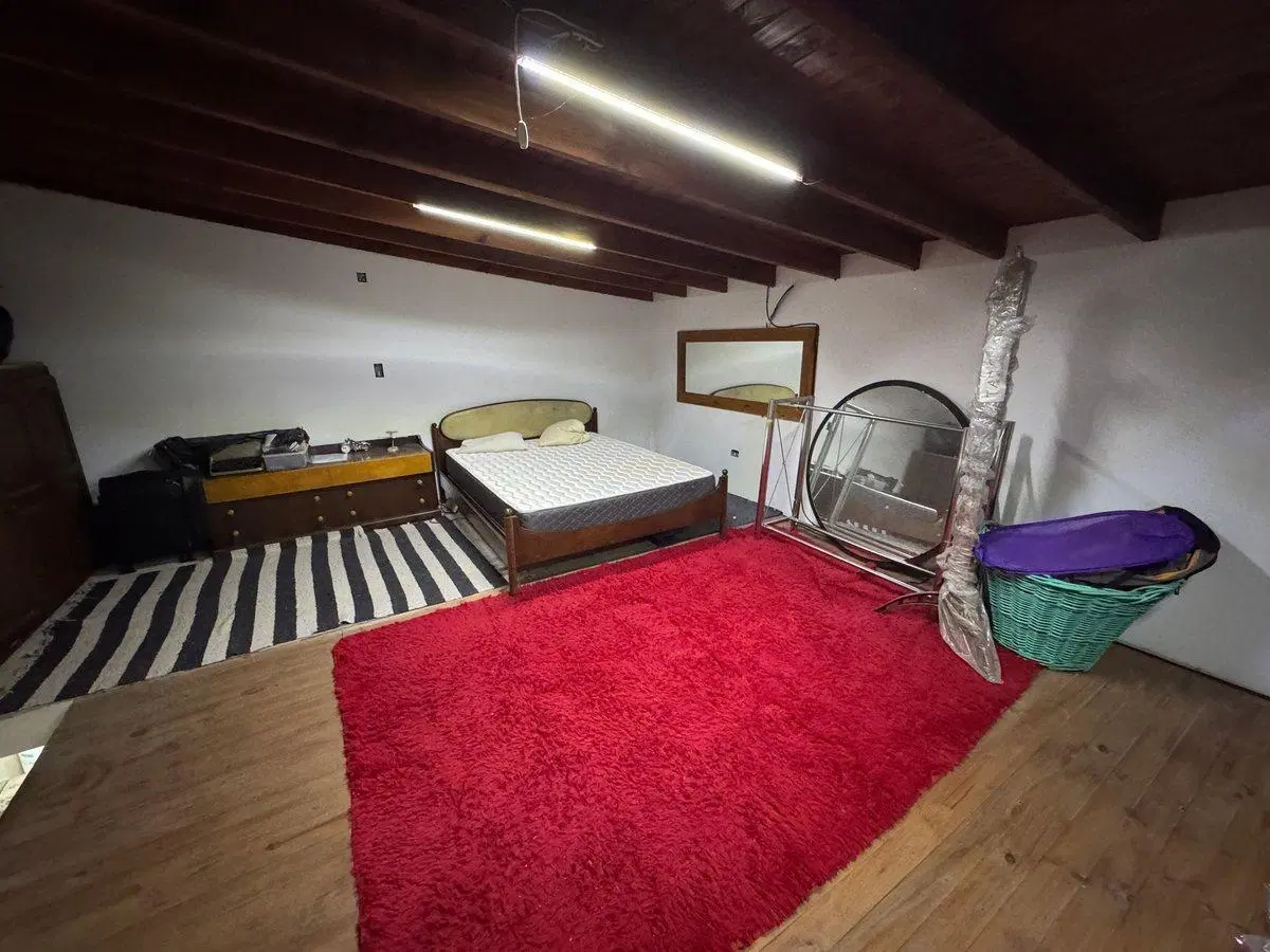 VENTA CASA 4 AMBIENTES EN LA REJA MORENO 8