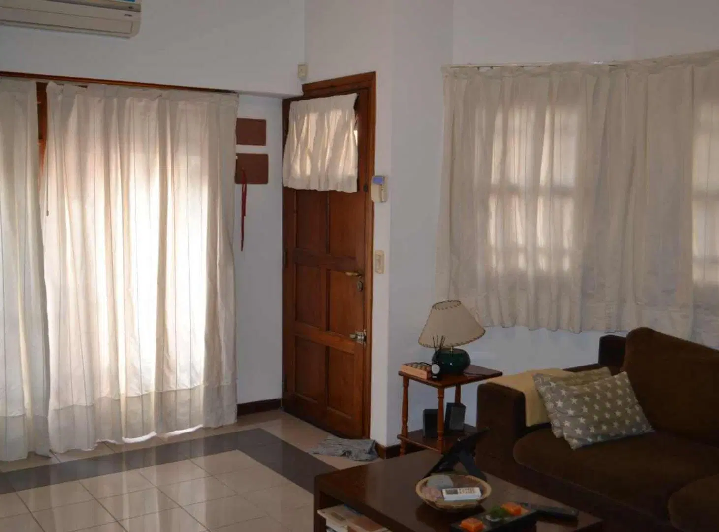 Venta Chalet  Con cochera ,PH Caseros Zona Oeste 3