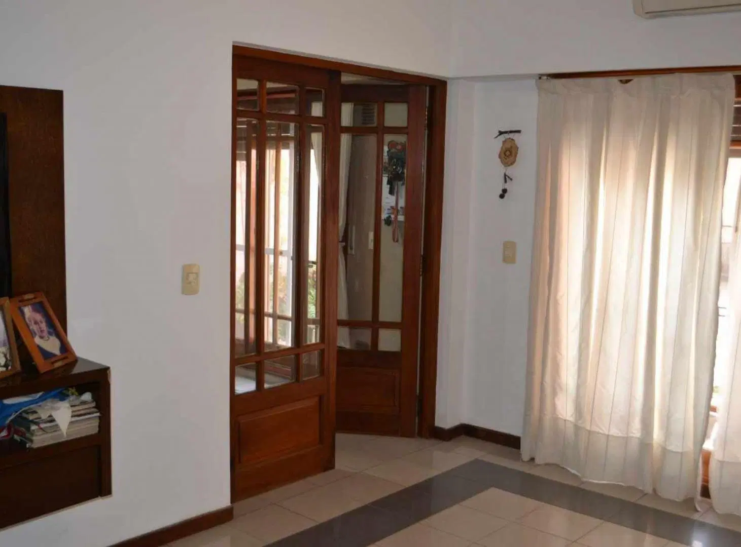 Venta Chalet  Con cochera ,PH Caseros Zona Oeste 5