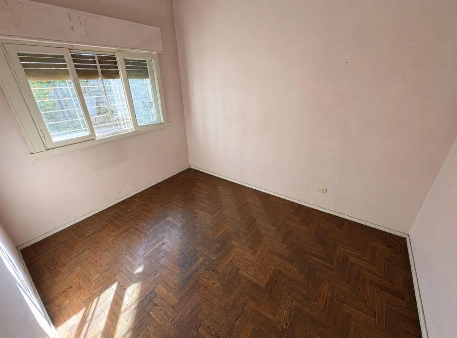 VENTA CASA 5 AMBIENTES + DEPTO 2 AMB EN S.A. PADUA 4
