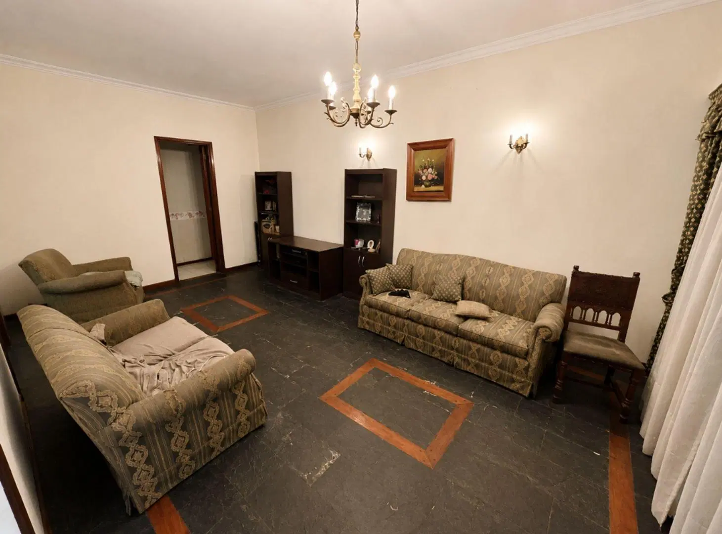 CASA 5 AMBIENTES EN VENTA EN RAMOS MEJIA CENTRO 3