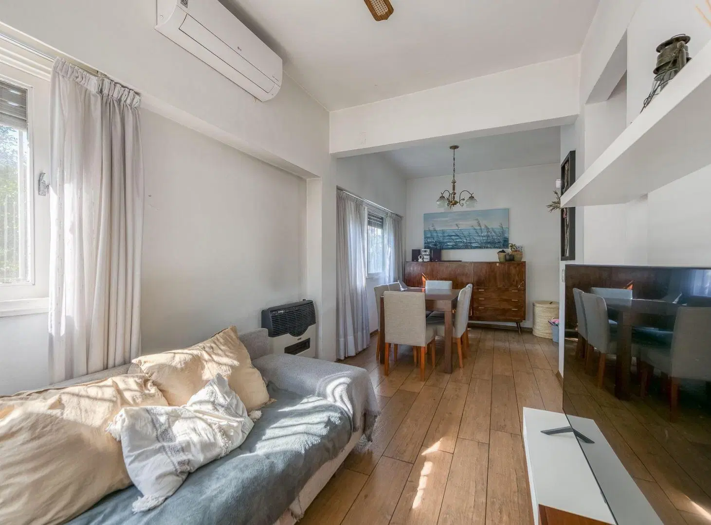 Venta Casa 2Amb, Hurlingham, Barrio Ingles. C/pati 4