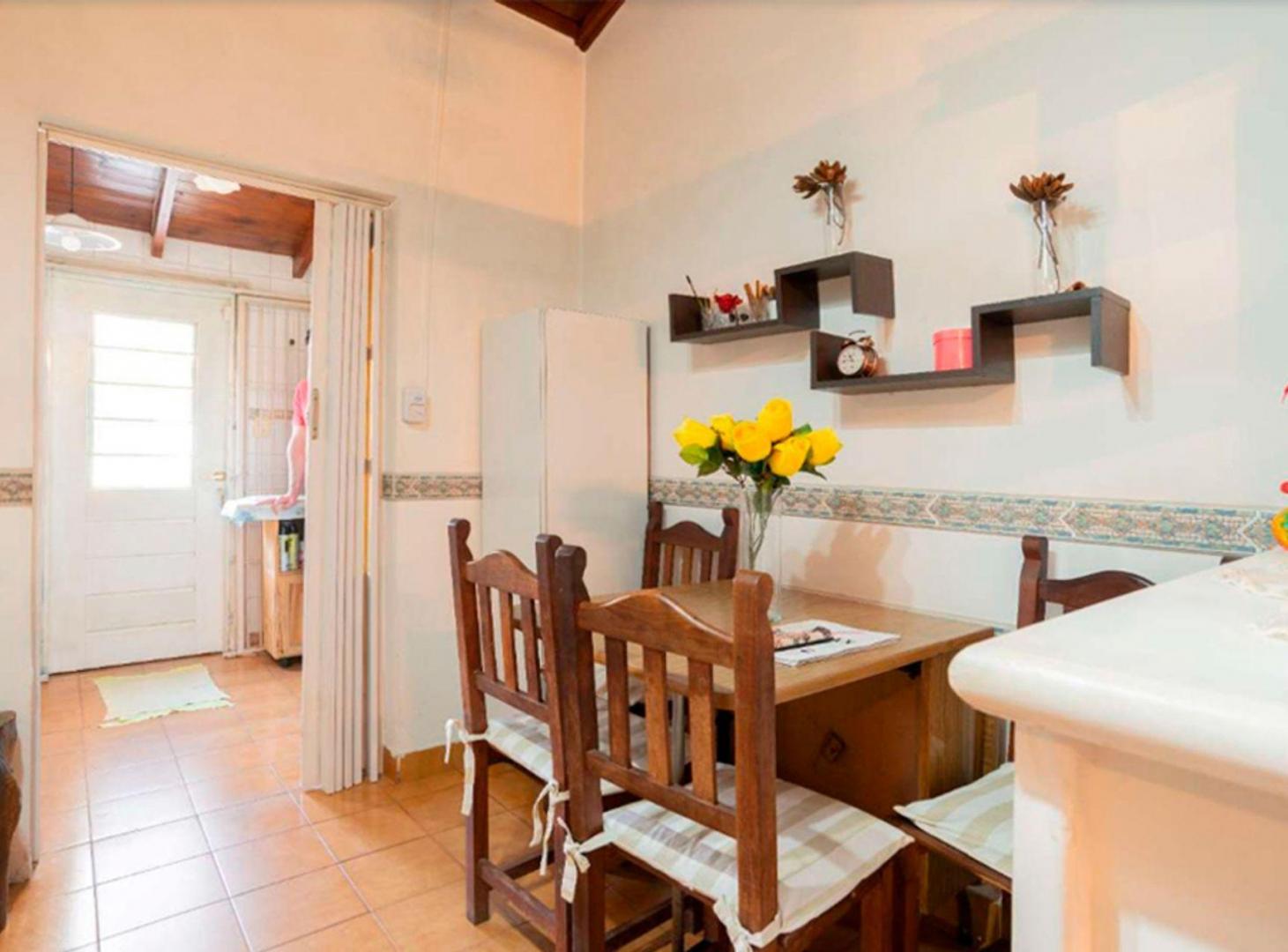 Casa-3 dorm-Lote ppio 200m-Ituzaingo-Apto Crédito