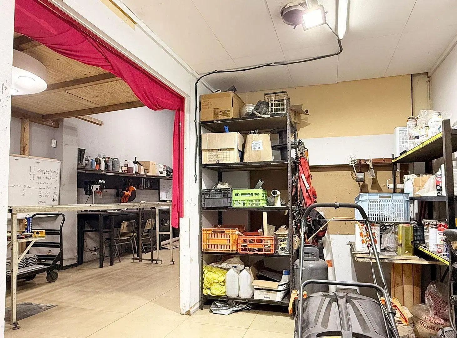 VENTA LOCAL 111 M2 SALIDA A DOS CALLES AVELLANEDA 5