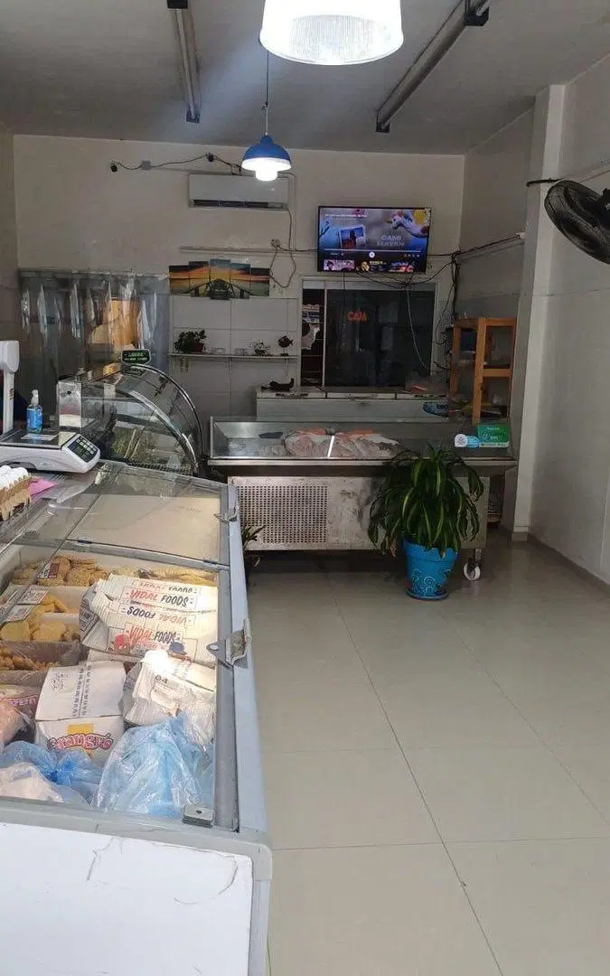 Venta Local Comercial Ballester Centro-Bajó Valor! 4