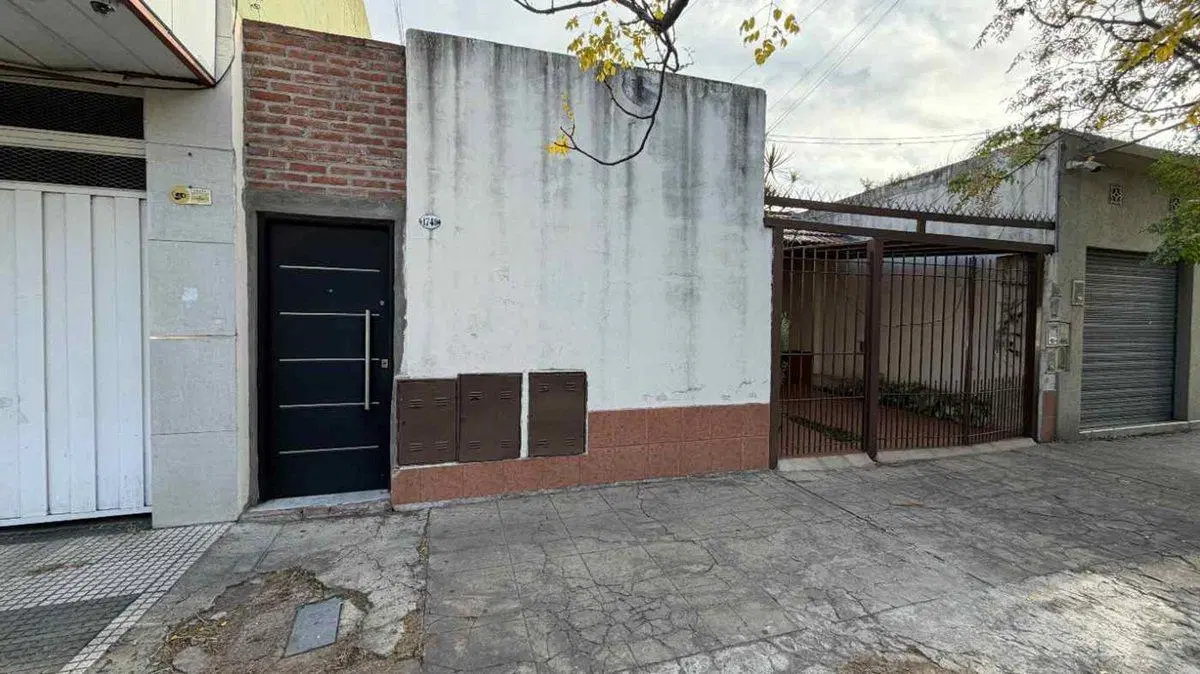 VENTA LOTE/VIVIENDA MULTIFAMILIAR TAPIALES CENTRO 3