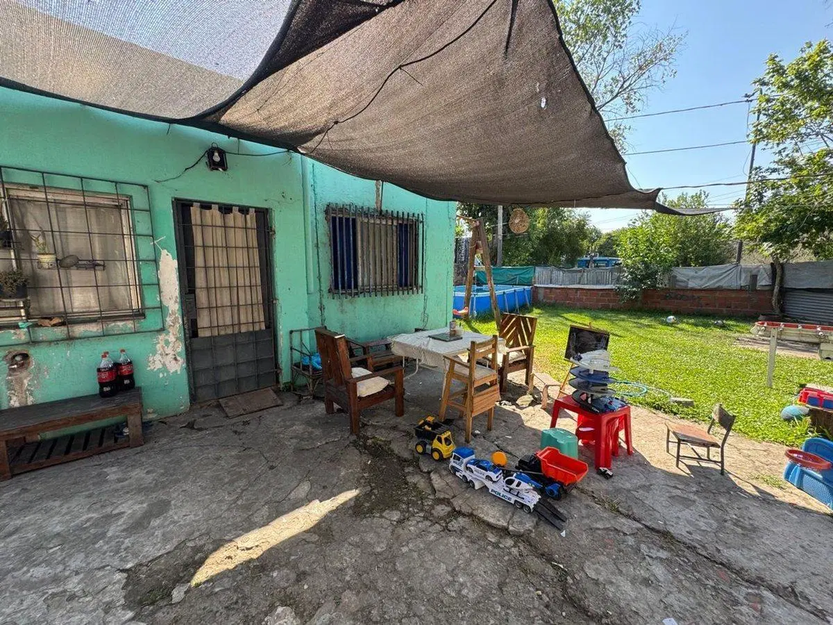 CASA EN VENTA 3 AMB EN RICARDO ROJAS 5