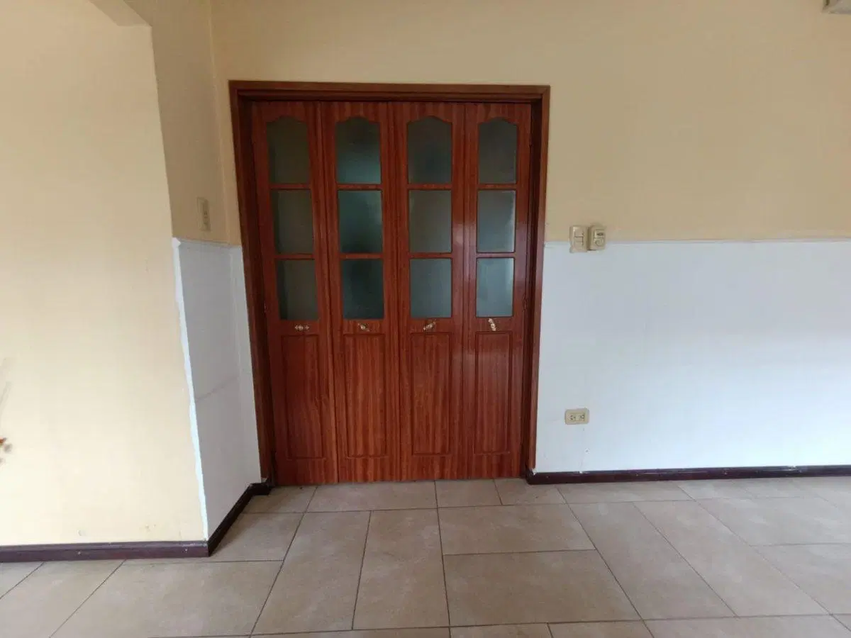 VENTA CASA PH 2 1/2 AMB UNA SOLA PLANTA R. MEJIA 8