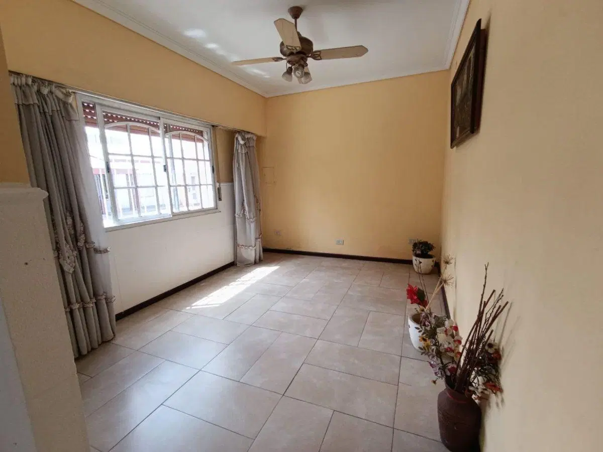 VENTA CASA PH 2 1/2 AMB UNA SOLA PLANTA R. MEJIA 2