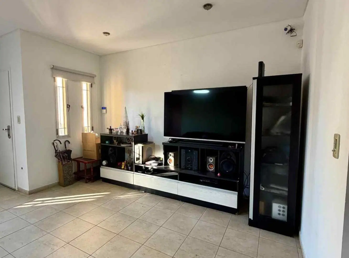 VENTA CASA 4 AMBIENTES c/COCHERA - PARQUE- QUINCHO 8