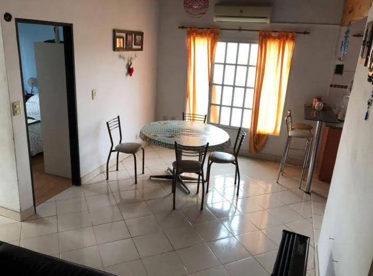VENTA CASA 6 AMBIENTES CASEROS IDEAL MULTIFAMILIAR 3