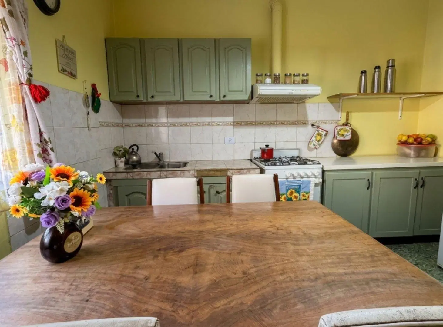 VENTA CASA 4AMB+LOCAL COMERCIAL/PILETA VILLA TESEI 5