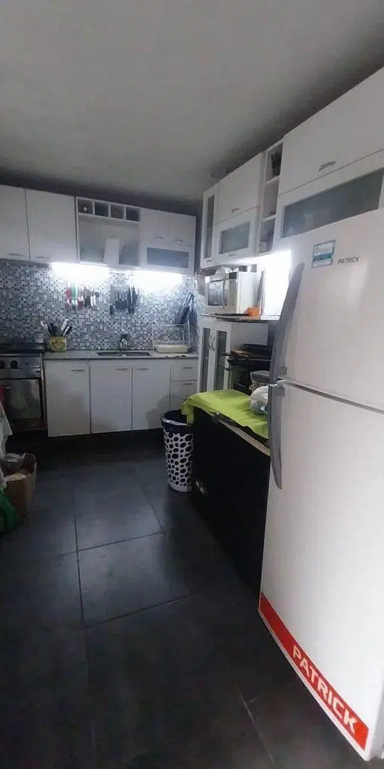 Venta Casa más departamento - Hurlingham - Centro 4