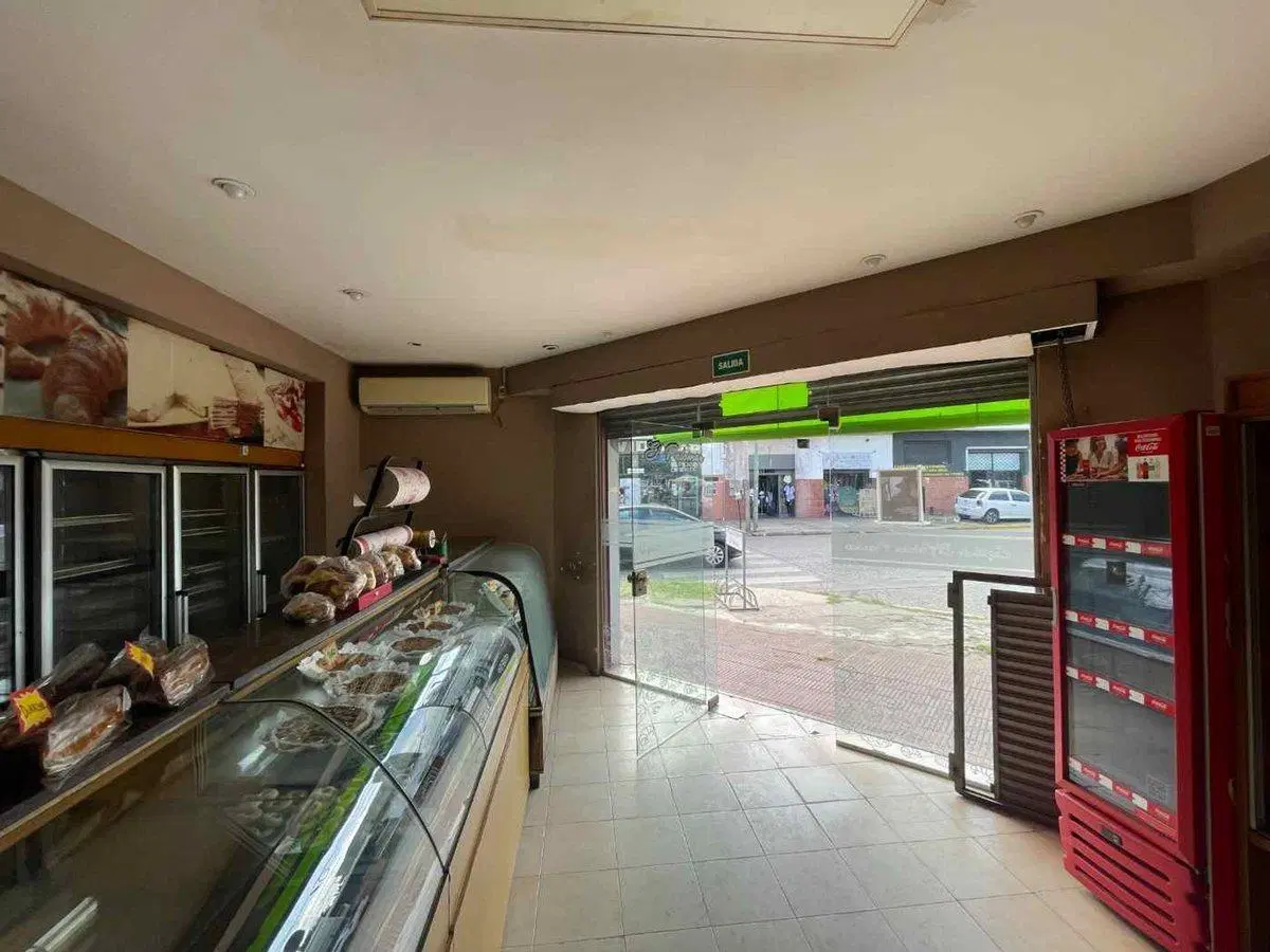 Venta Casa 2 Amb + Local, Pablo Podesta. Exc.Ubic 3