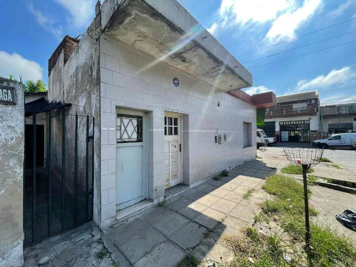 Venta Casa 2 Amb + Local, Pablo Podesta. Exc.Ubic 2