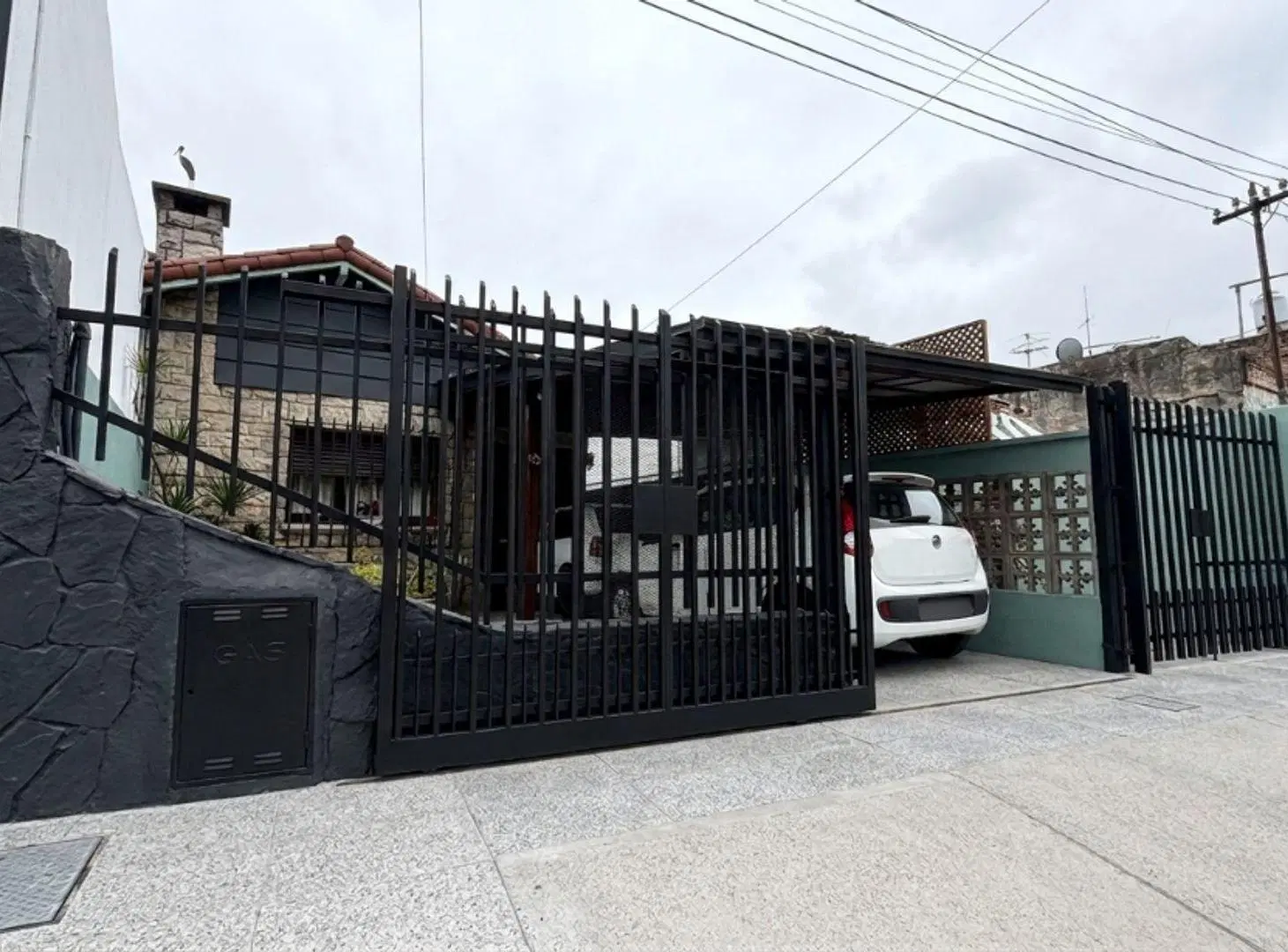 VENTA PH 4AMB COCHERA/SIN EXPENSAS EN VILLA MADERO 8