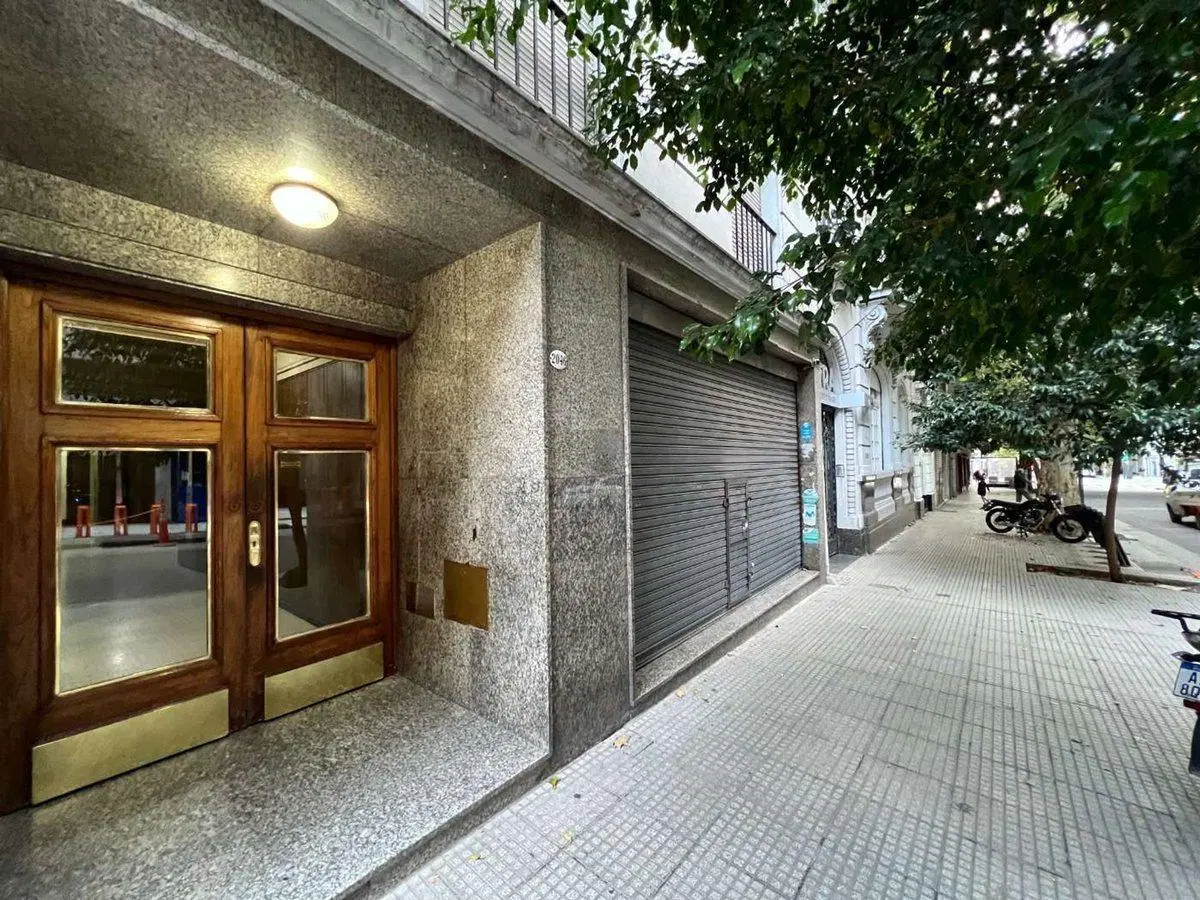Venta Monoambiente con cocina separada- Balvanera 4