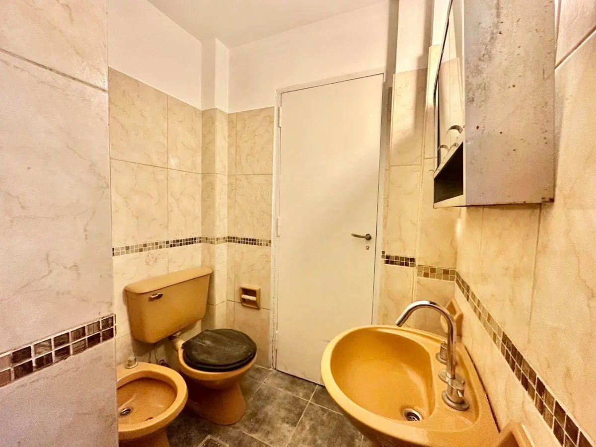 Venta Monoambiente con cocina separada- Balvanera 8