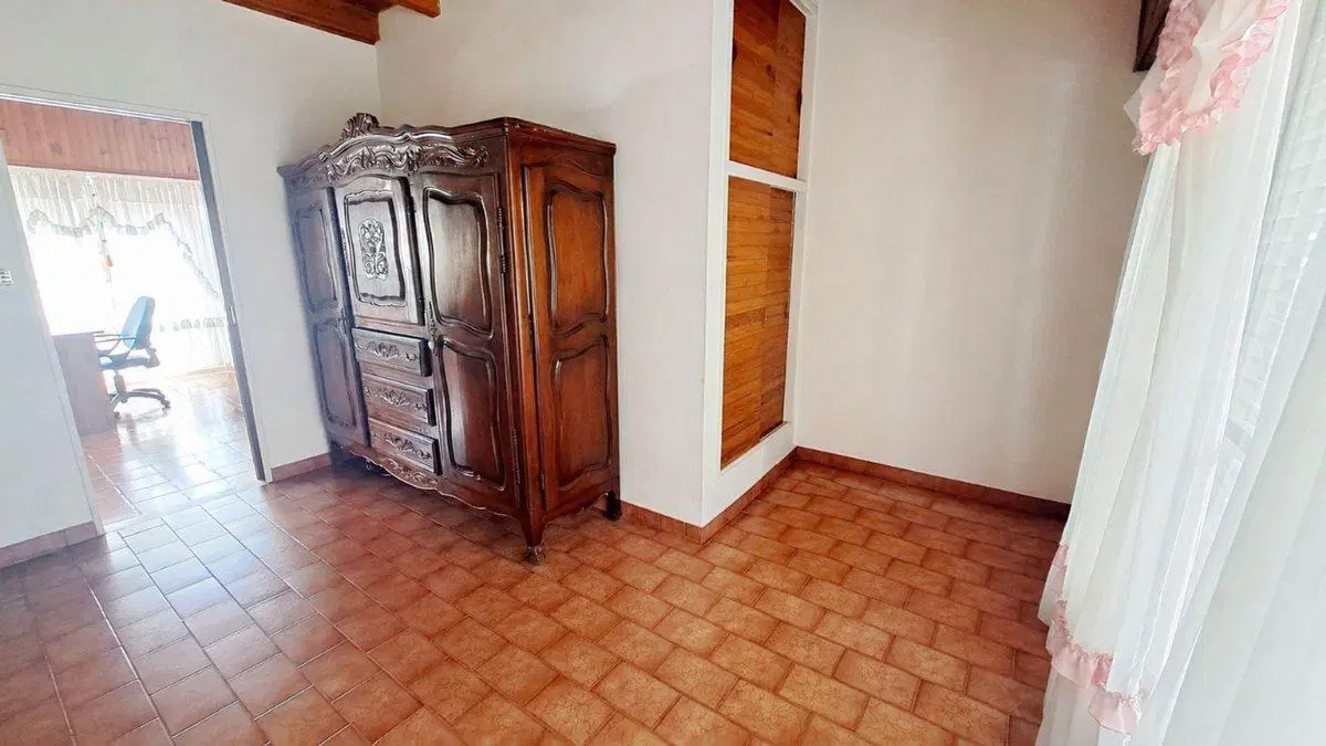 VENTA CASA 5 AMB GARAGE QUINCHO PILETA M. CORONADO 4
