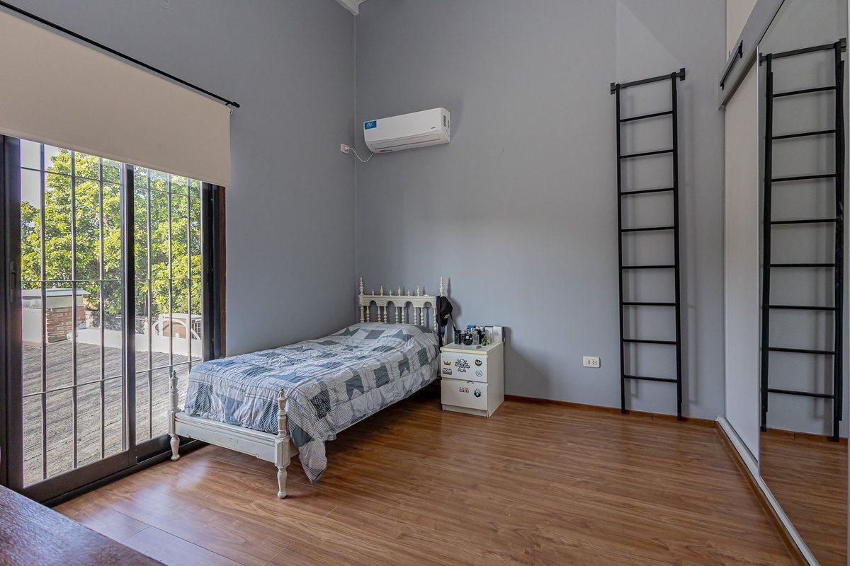 Foto de VENTA CASA 5 AMBIENTES EN PADUA APTA CREDITO, imagen 1