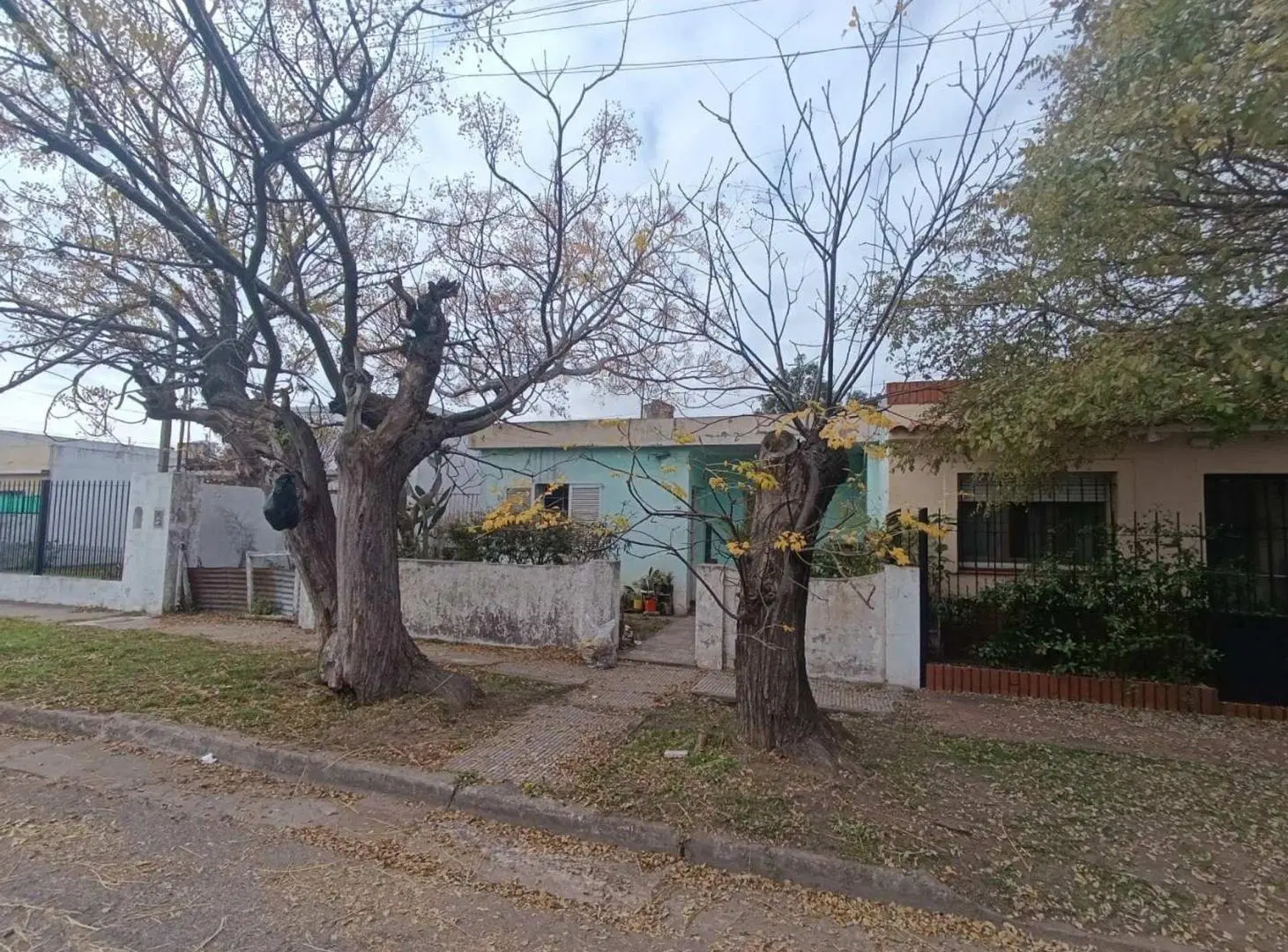 VENTA CASA 3 AMB EN PILAR PARA RECICLAR 2