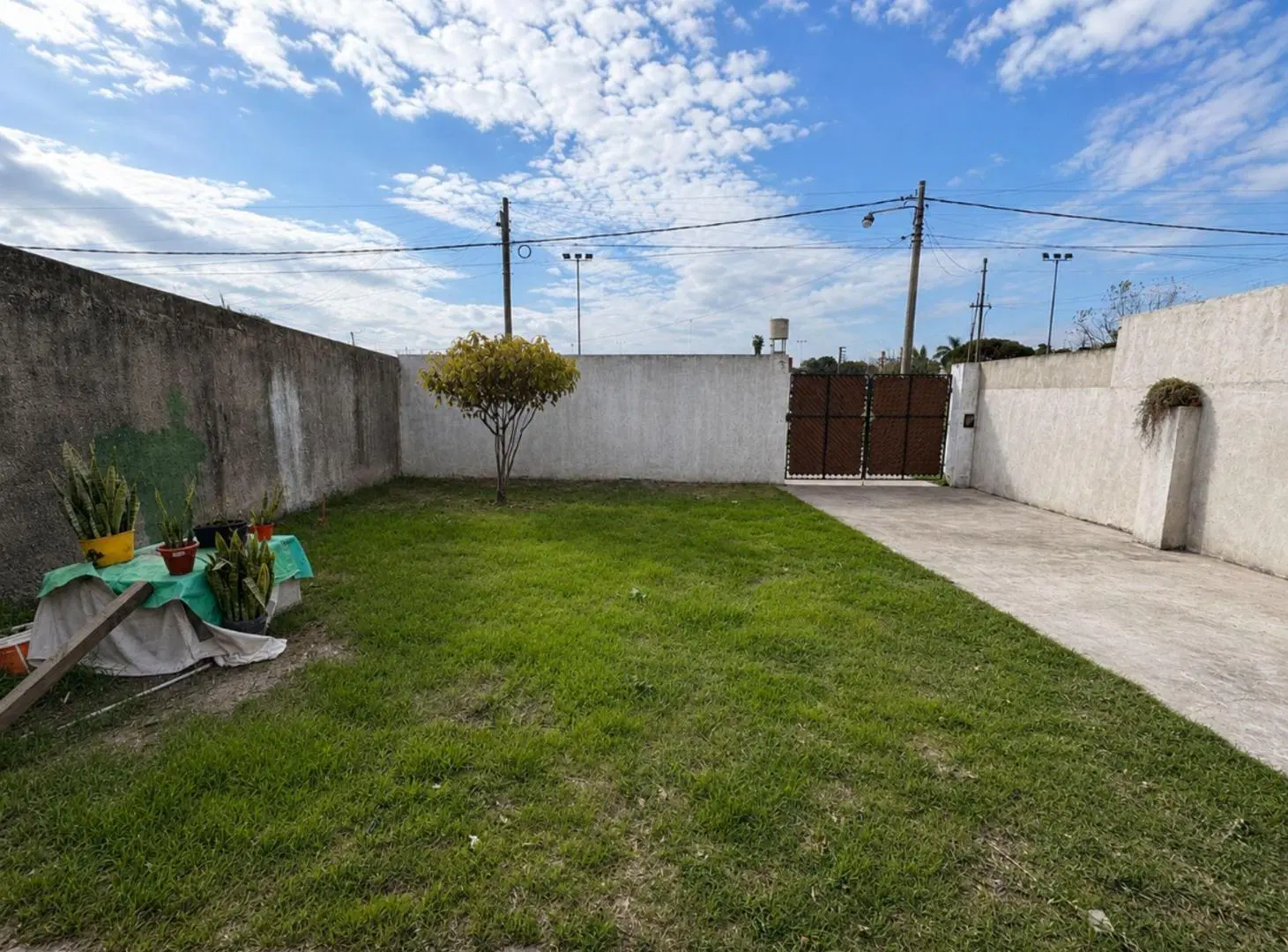 CASA 4 AMBIENTES EN VENTA LIBERTAD MERLO HELVECIA 8