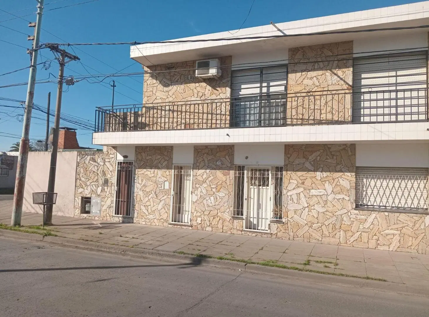 Venta Casa 6 Amb, Zarate, c/cochera + local comerc 3