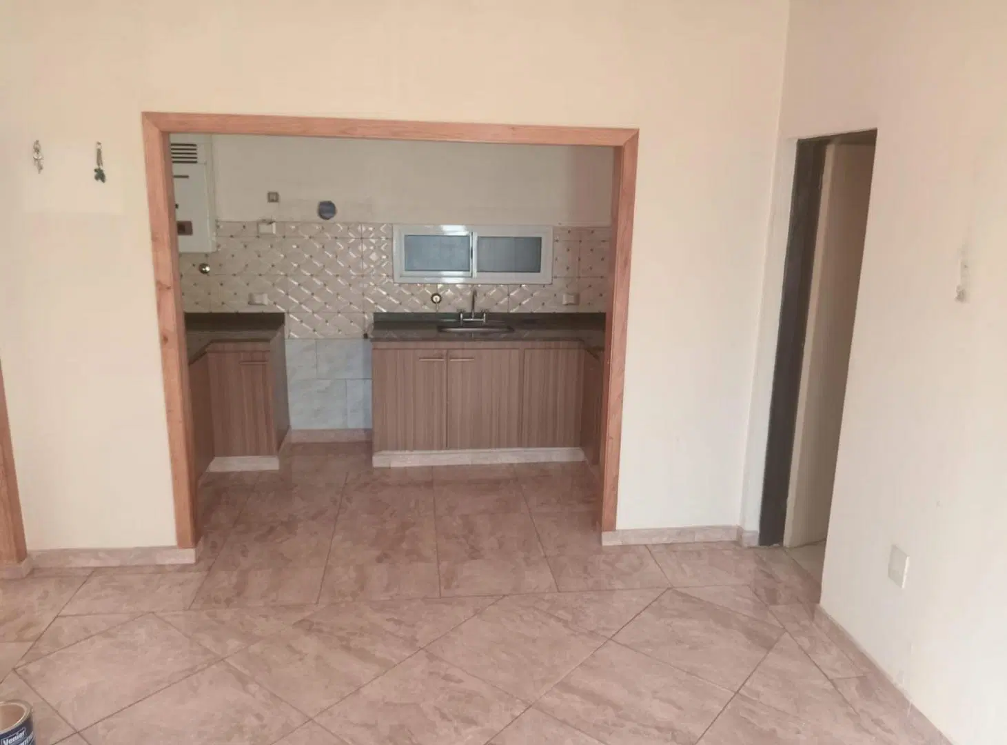 Venta Casa 6 Amb, Zarate, c/cochera + local comerc 2