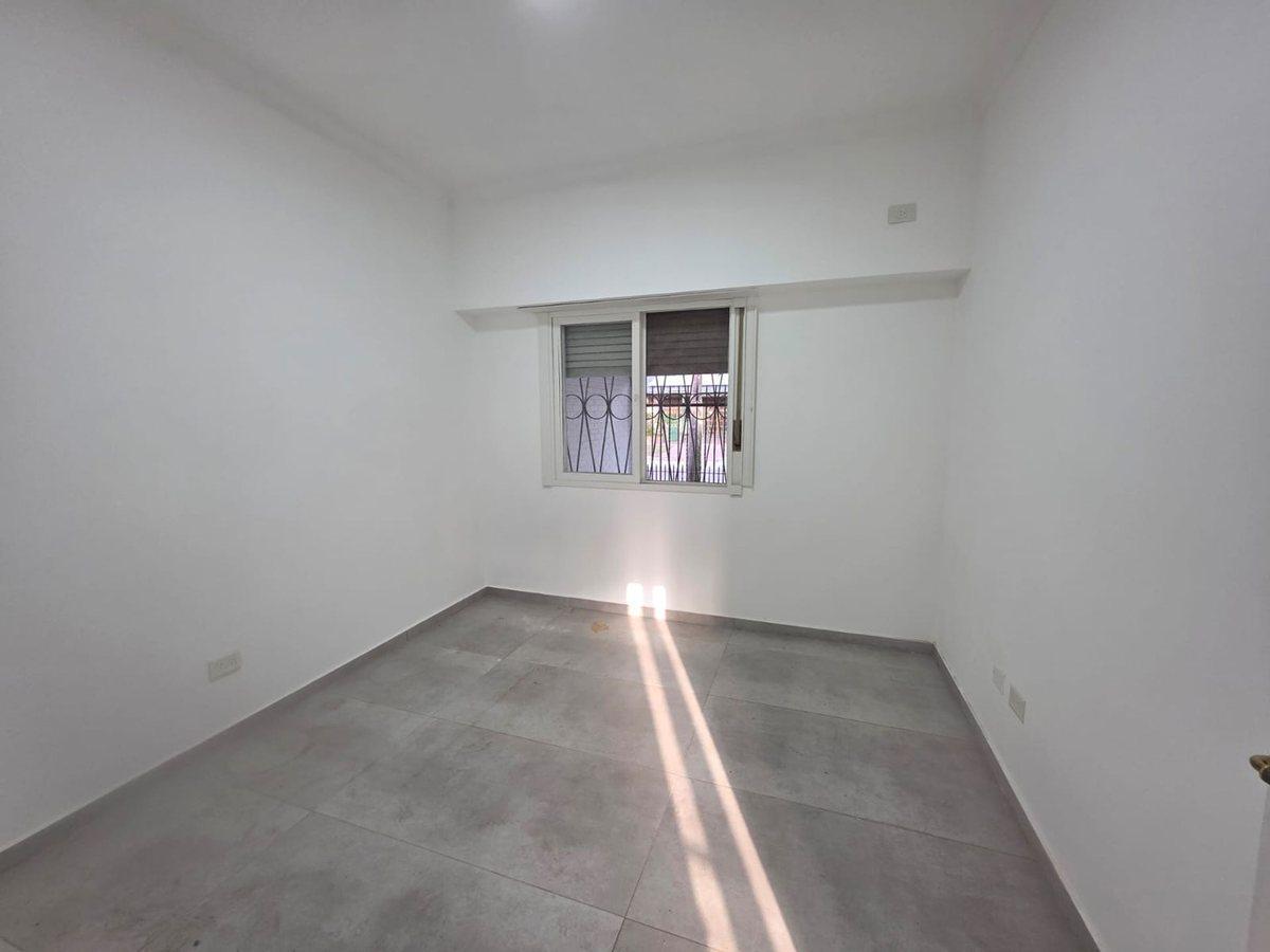 Foto de VENTA PH 3 AMB C/PATIO EN CIUDAD JARDÍN, imagen 5