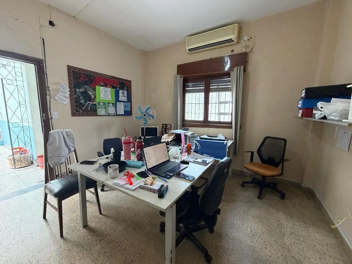 VENTA CASA 4 AMB EN ISIDRO CASANOVA + LOCAL 5