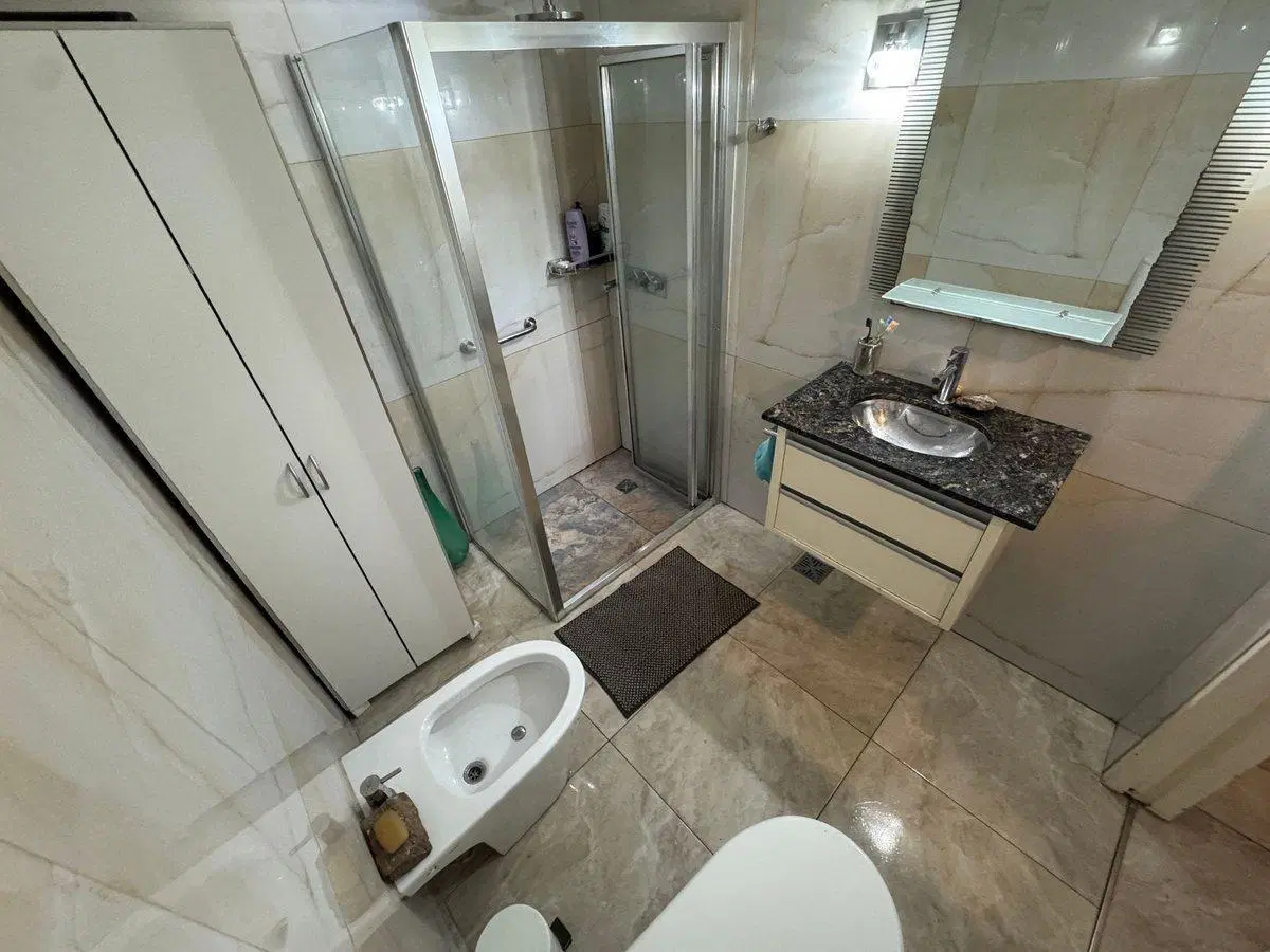 VENTA CASA 5 AMBIENTES PARQUE Y QUINCHO PODESTÁ 8