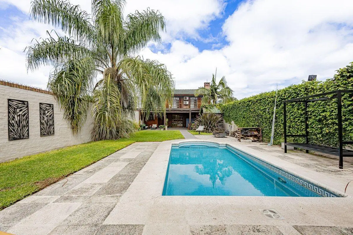 CASA 5 AMB CON PARQUE Y PILETA MERLO APTO CREDITO 3