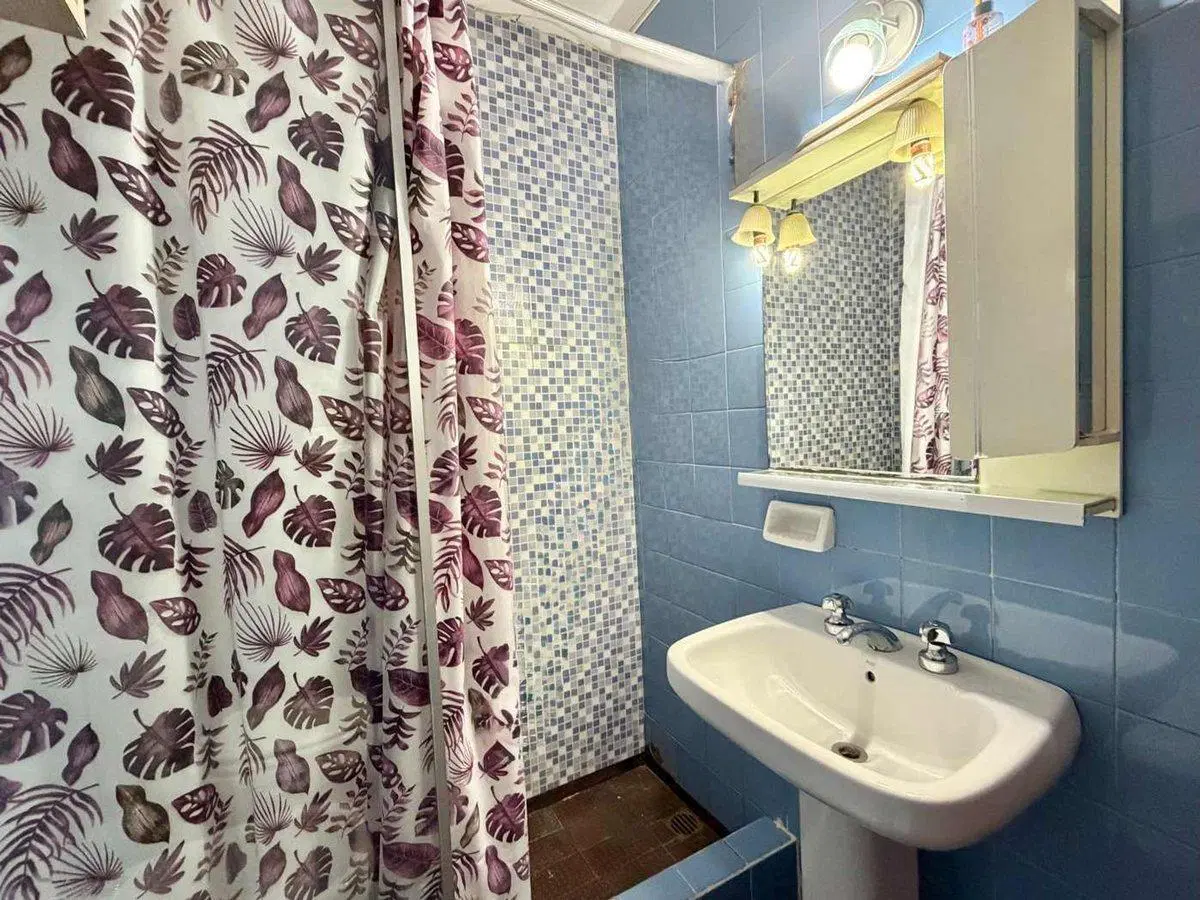VENTA MONOAMB DIVIDIDO BALCÓN  FRENTE - SAENZ PEÑA 2