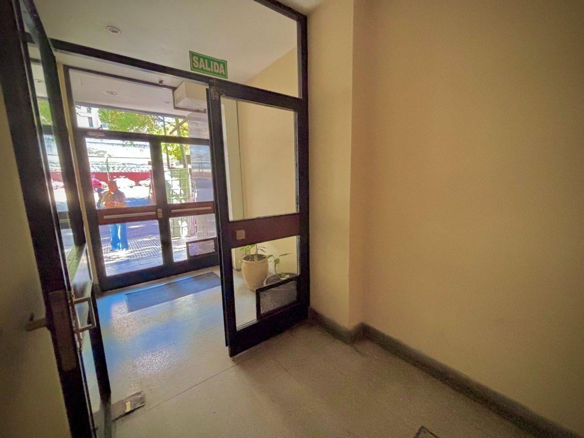 Foto de VENTA DEPTO 2 AMB RECICLADO 6° FRENTE APTO CREDITO, imagen 4