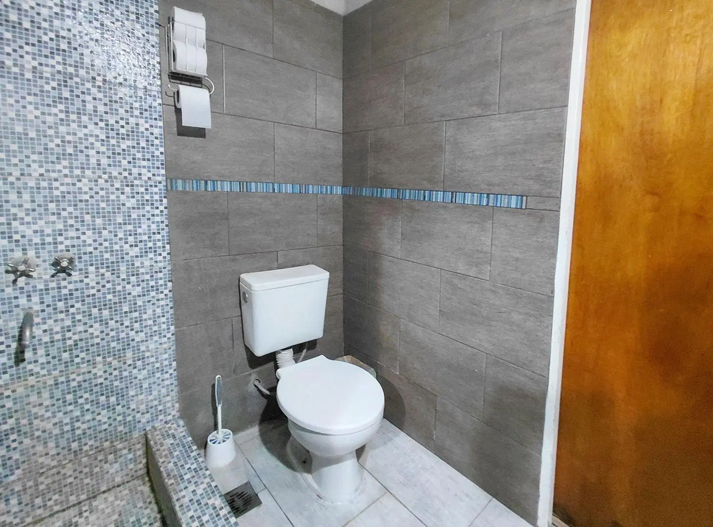 VENTA CASA 4 AMB  2 PLANTAS AMPLIO PARQUE 3