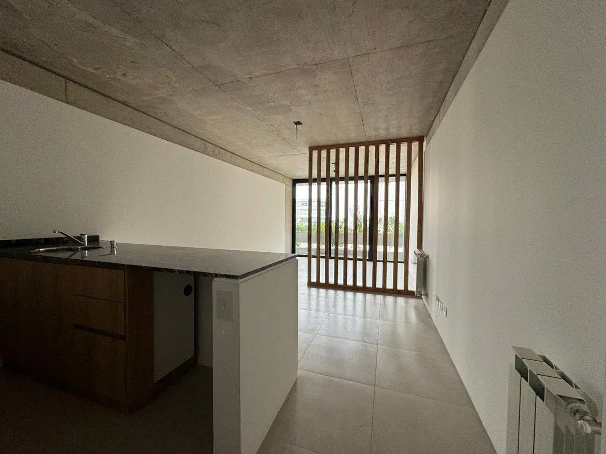 ALQUILER MONOAMBIENTE EN CASTELAR 8
