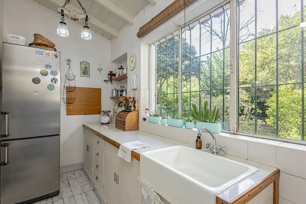 VENTA CASA QUINTA + PISCINA + PARQUE + DEPTO MERLO 8