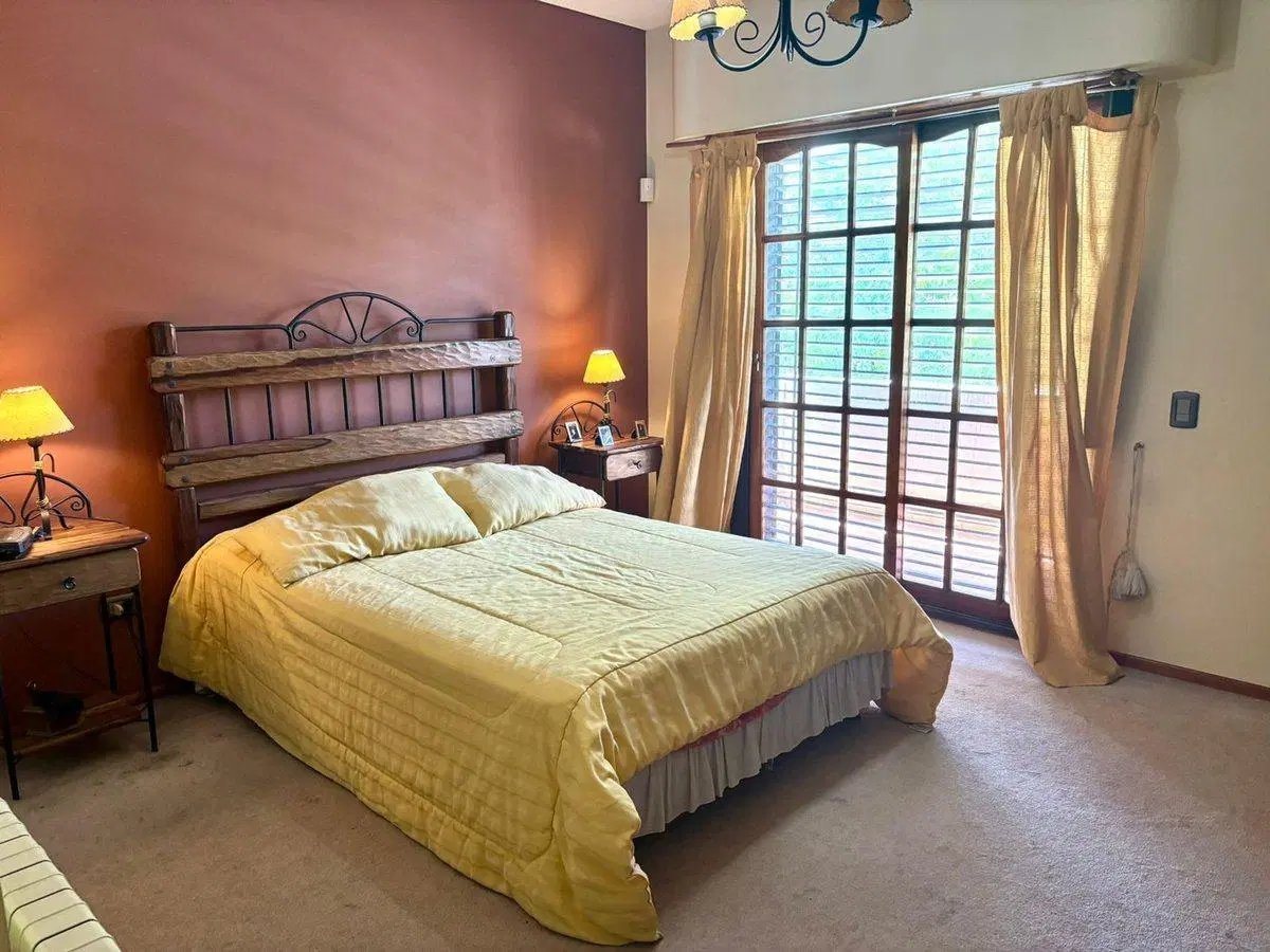 Venta Casa 4 amb - parque y pileta - Ramos Mejía 5
