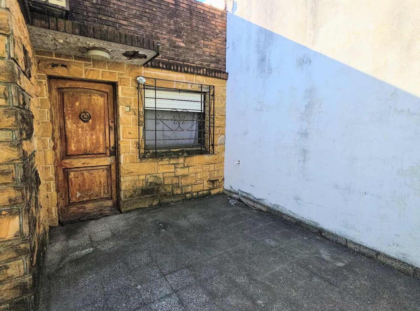 Foto de VENTA CASA 3 AMB c/PARQUE A RECICLAR - PALOMAR, imagen 2