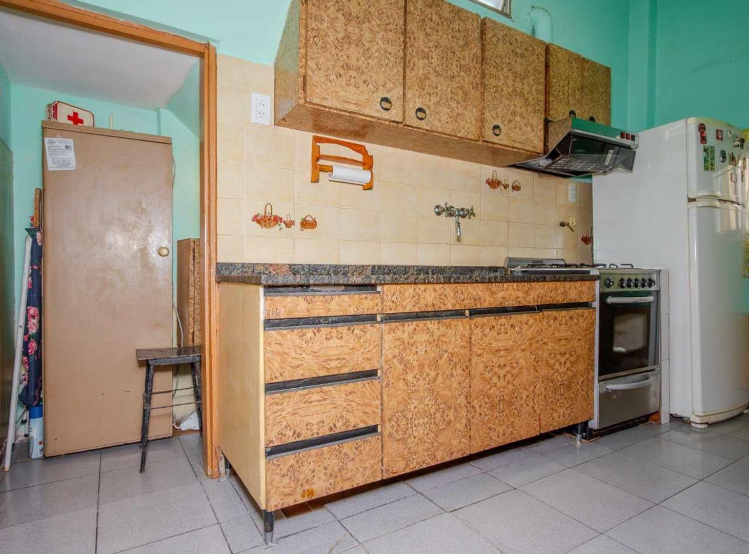 Foto de Venta PH 3 amb - I. Casanova - patio - galpón, imagen 2