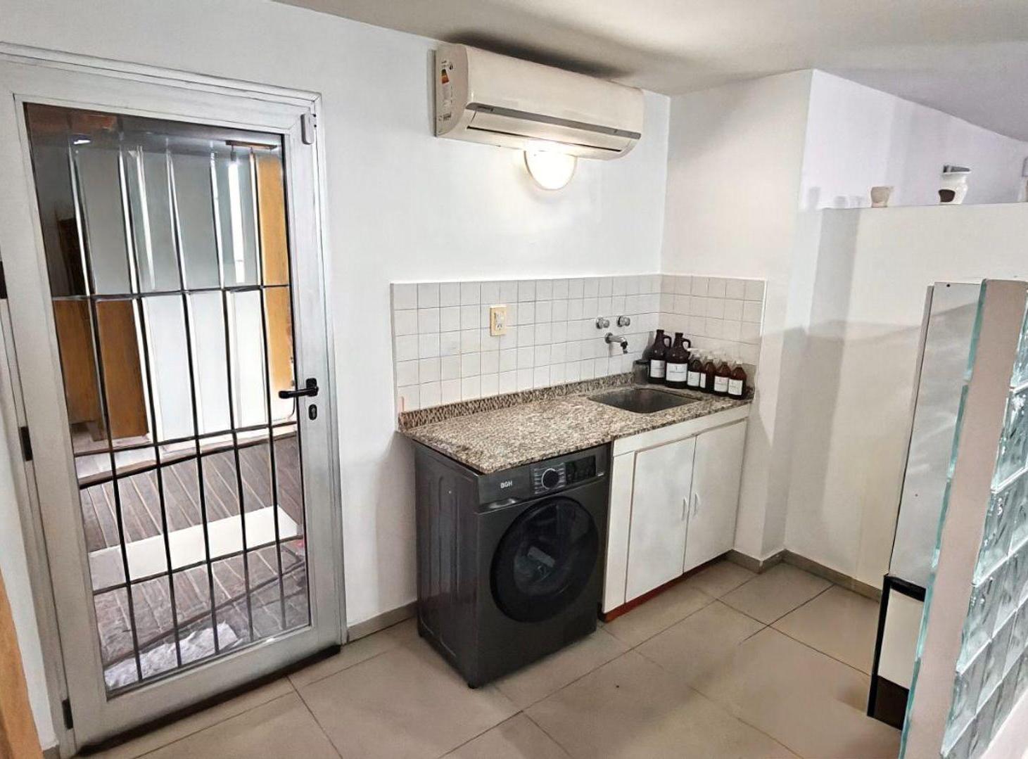 Foto de VENTA CASA 5 AMB JARDIN P. BAJA ITUZAINGO CENTRO, imagen 4