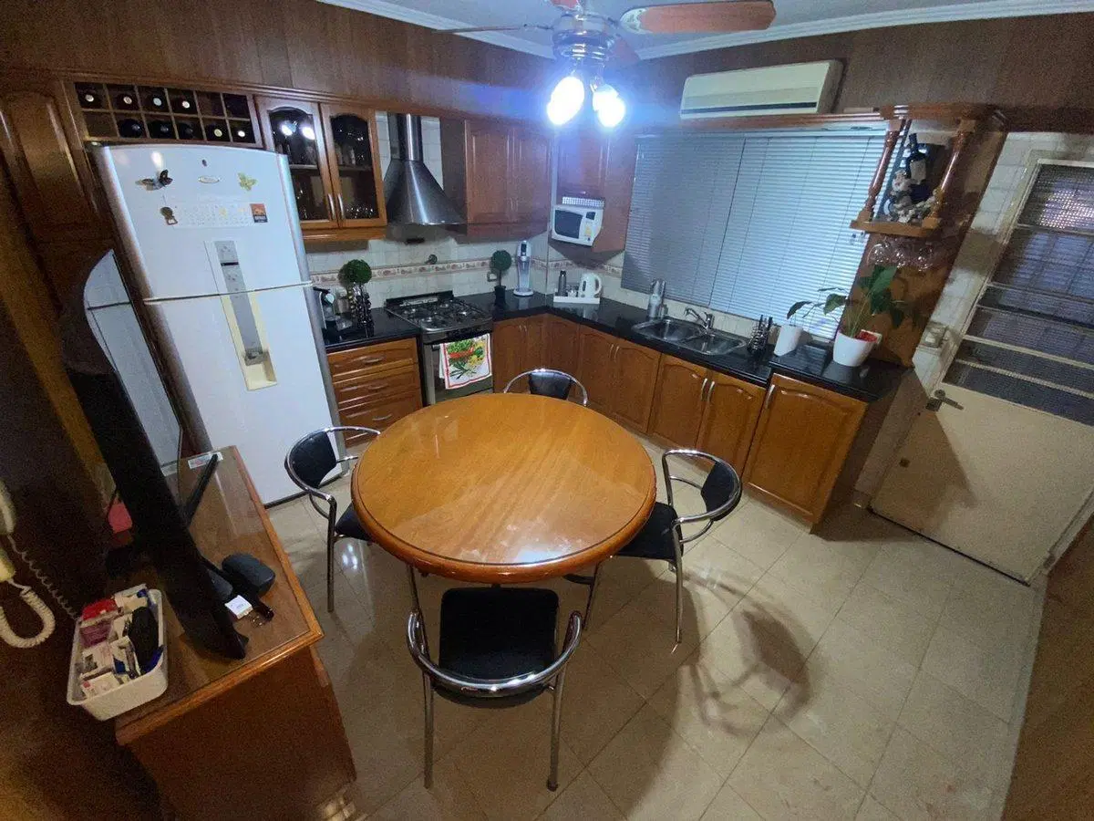 VENTA DE PH TIPO CASA EN ISIDRO CASANOVA 2