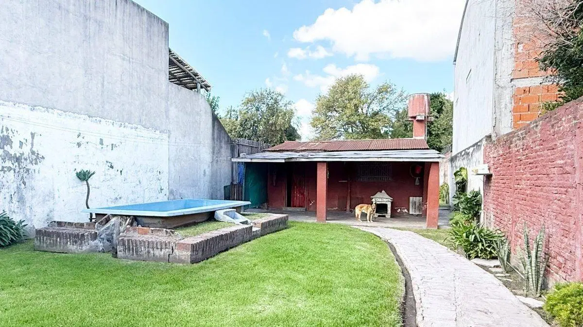 VENTA CASA 4 AMB. P. QUIRNO HURLINGHAM LOTE 490 MT 3