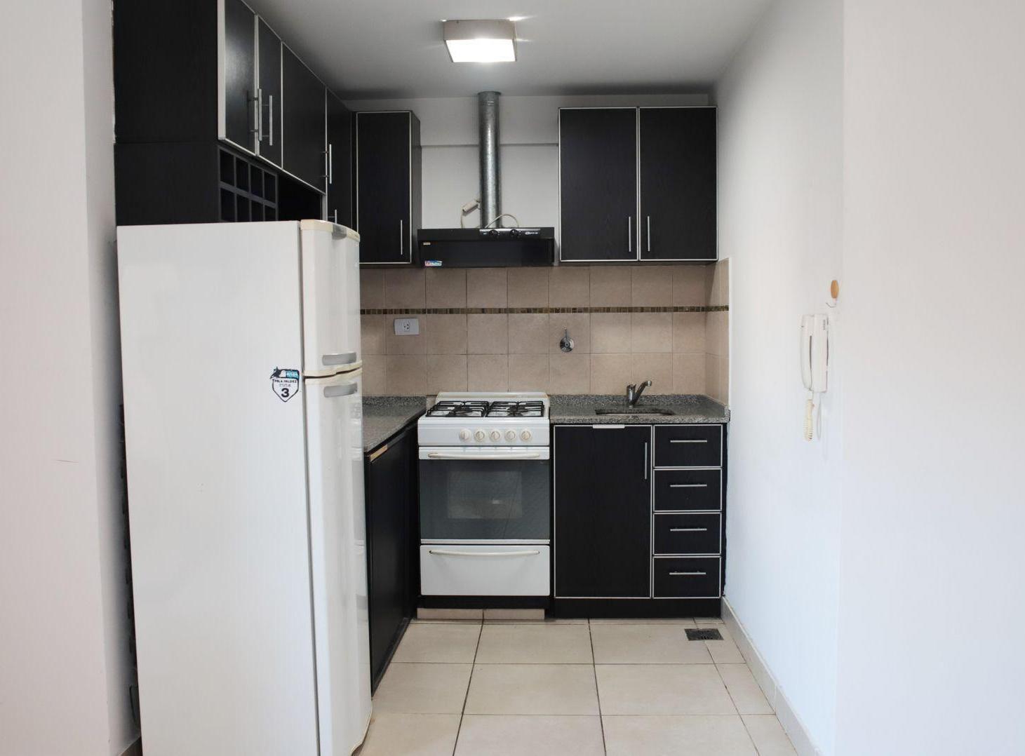 Foto de VENTA DEPTO. 2 AMB. C/ COCHERA, MORON CENTRO, imagen 5