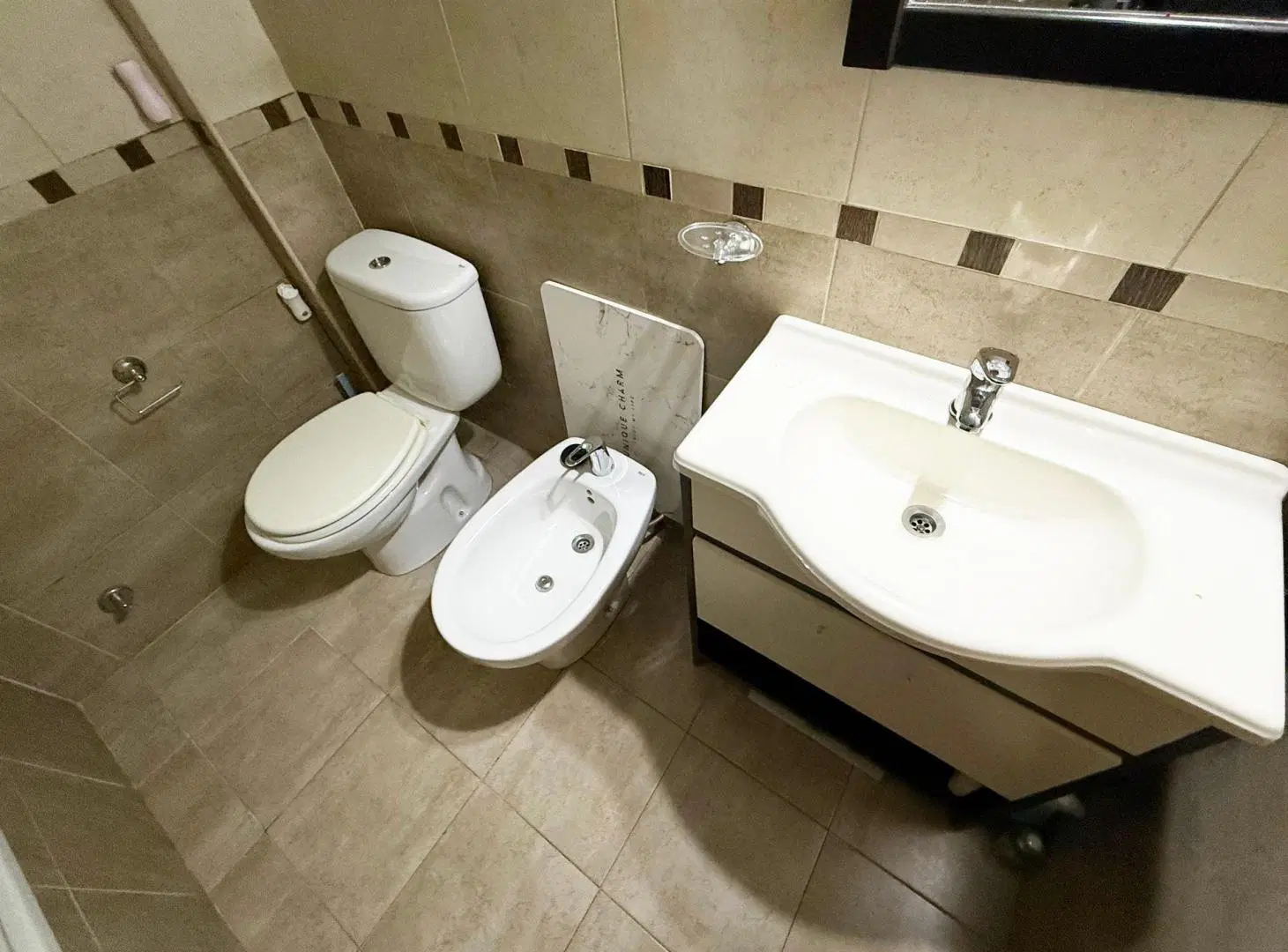 VENTA DEPTO. 2 AMB. C/ COCHERA, MORON CENTRO 3