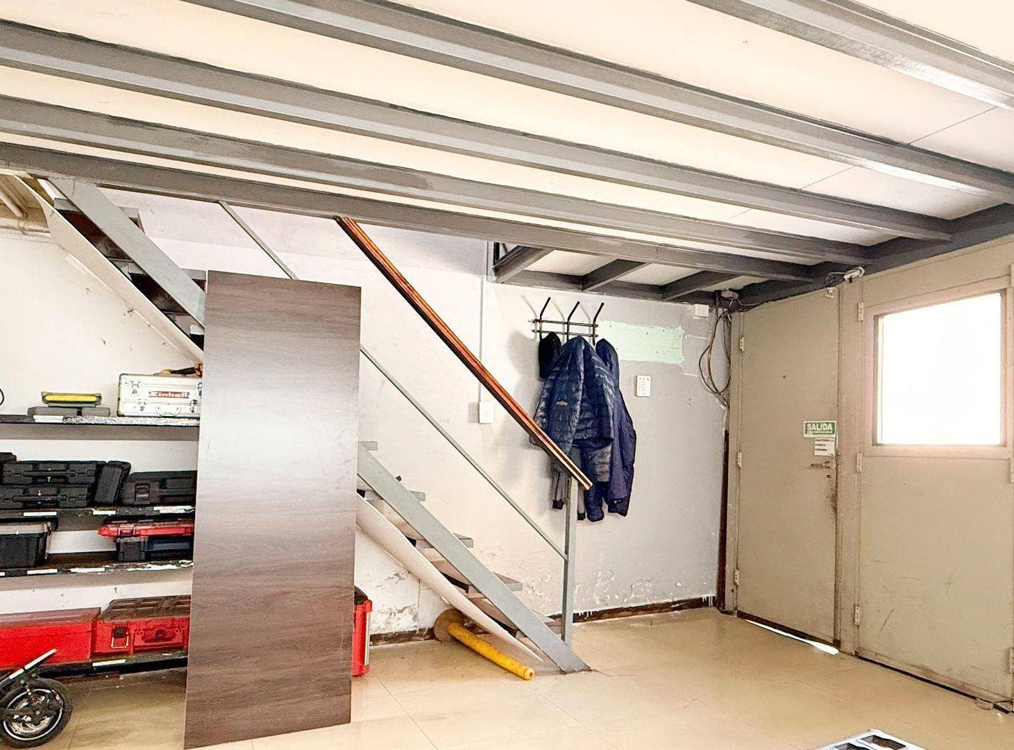 Foto de VENTA LOCAL 111 M2 SALIDA A DOS CALLES AVELLANEDA, imagen 5