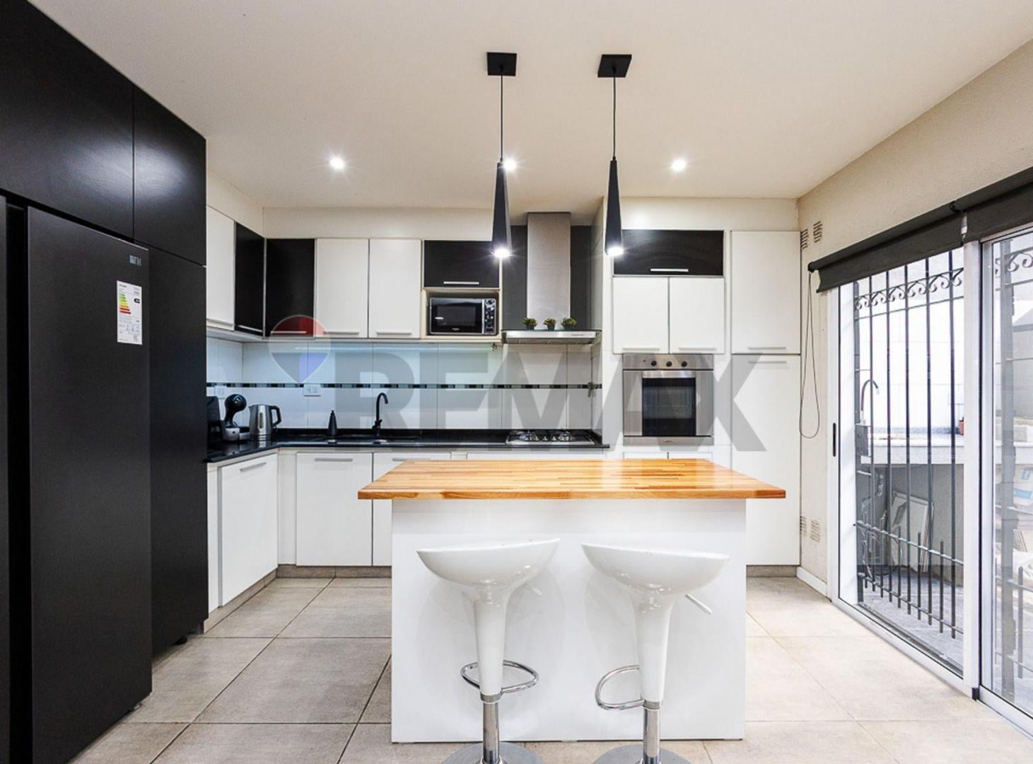 Foto de VENTA PH 4 amb AL FRENTE C/ COCHERA Y PATIO., imagen 4