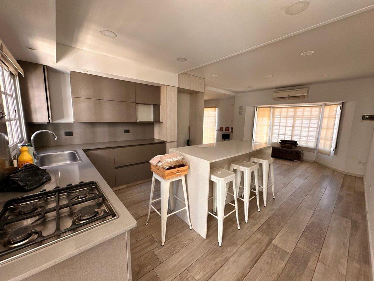 Foto de Venta casa multifamiliar -5 amb- Lomas del Mirador, imagen 4
