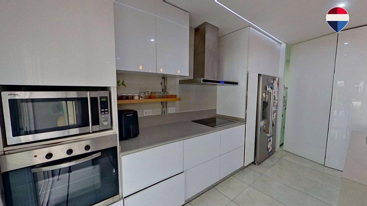 Foto de Venta Casa 6 amb Haedo B Güemes c Parque y Piscina, imagen 2