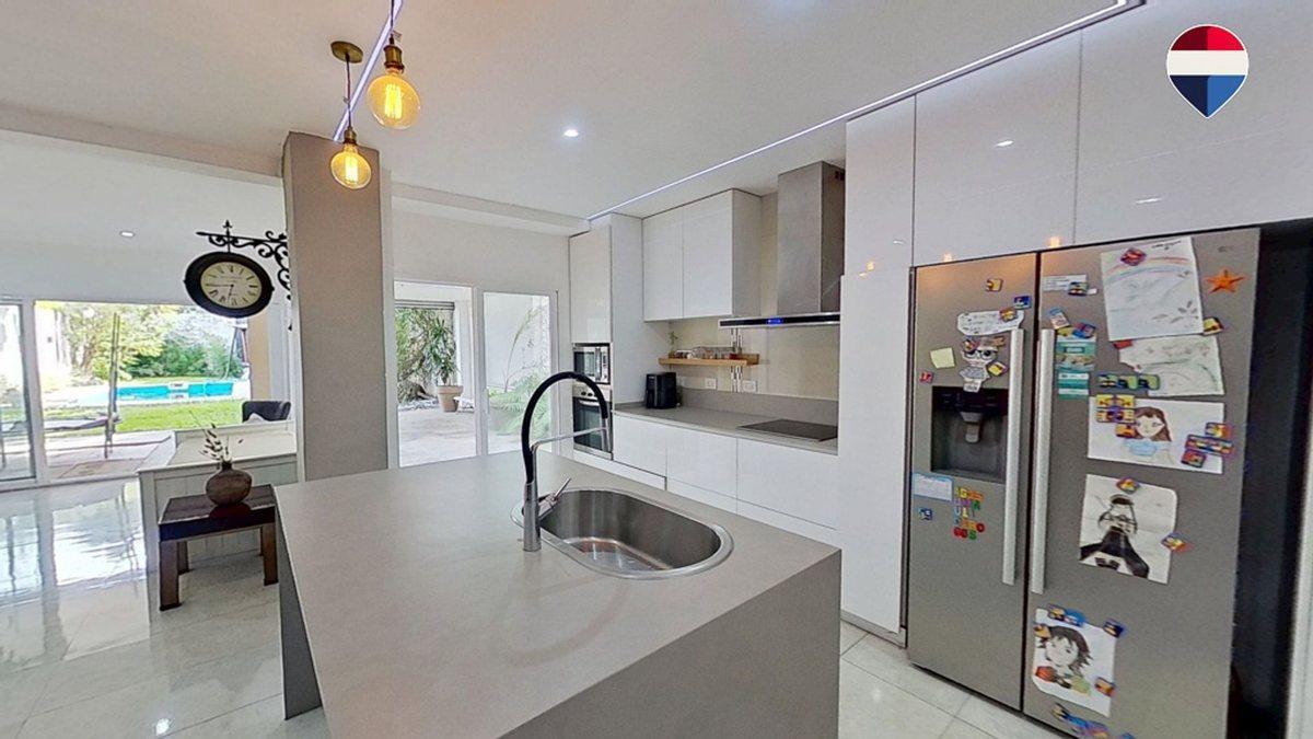 Foto de Venta Casa 6 amb Haedo B Güemes c Parque y Piscina, imagen 1